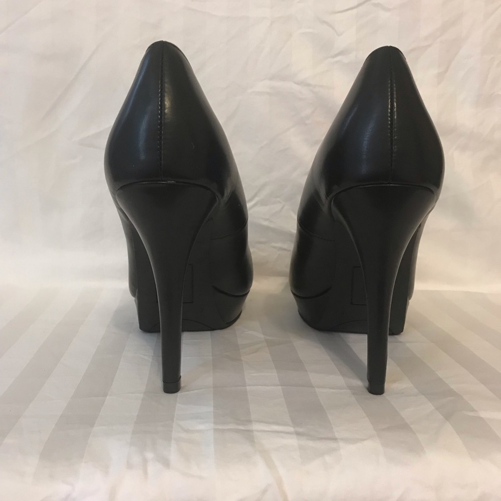 Elegant women black dressy heels/Pumps